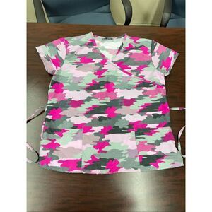 Wear For Care Pink Camouflage V-Neck Scrub Top Size Medium